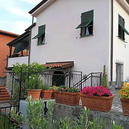 La La Spezia