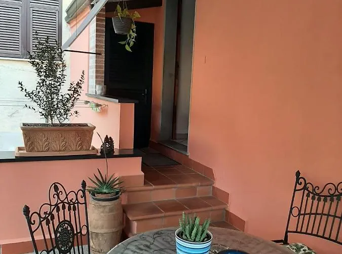 La 住宿加早餐酒店 3*